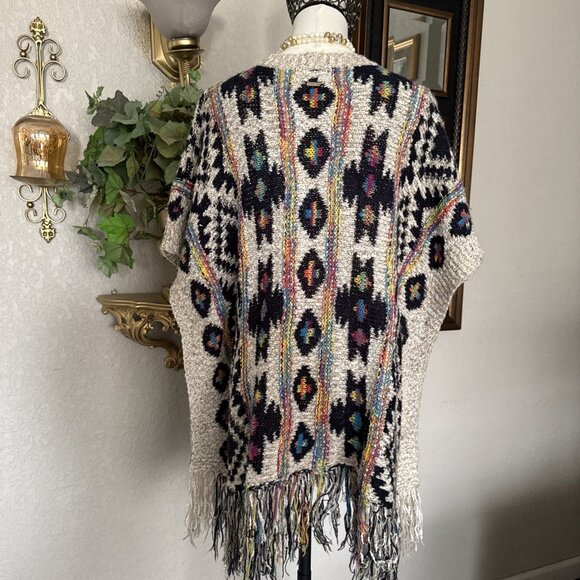 Women's Poncho knit Sweater Aztec Multicolor Metallic Patches Button Side Sz 10 - Picture 5 of 15